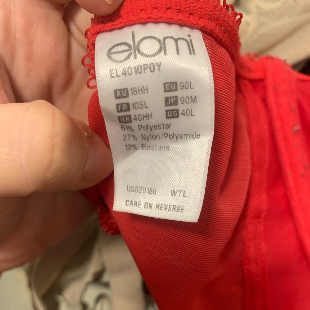 Elomi Carmen Underwire Plunge Bra in 40HH (9D US) - Picture 7 of 7